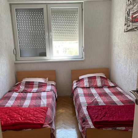 Apartment Veles Bagian luar foto