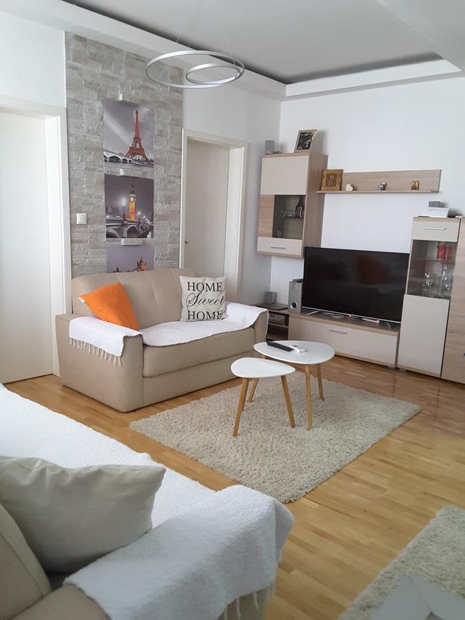 Apartment Veles Bagian luar foto